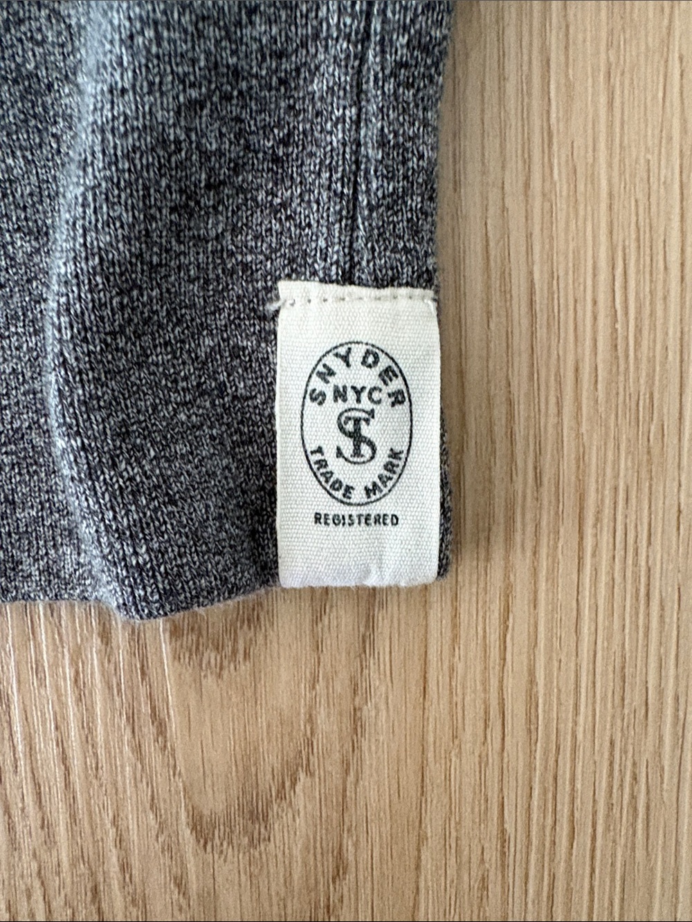 Todd Snyder Gray Fleece Crewneck Sweatshirt Contrast Men’s Large Made in Canada - Picture 3 of 6